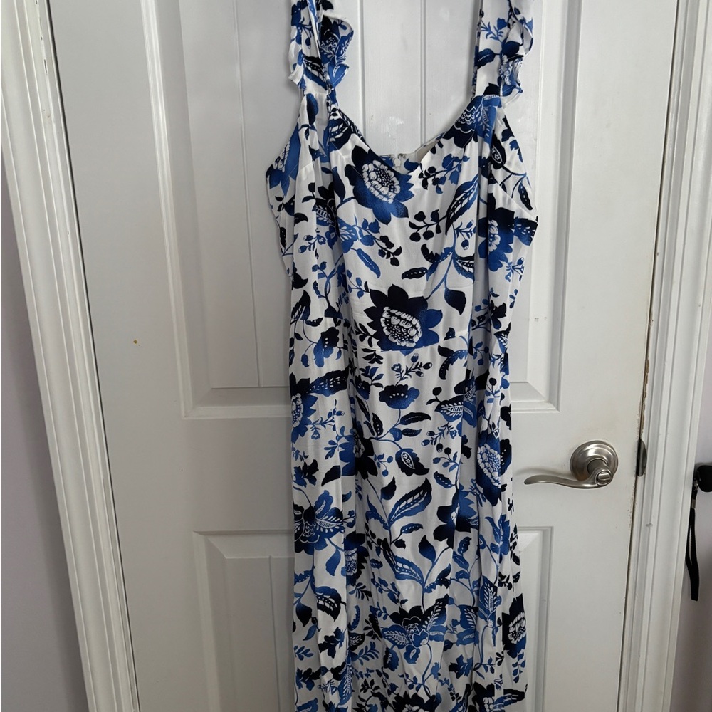 LOFT Blue and White Sleeveless Maxi Sundress